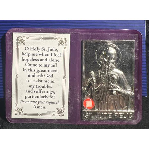St. JUDE Apostle Pray For Us Silver Tone Pocket Medal W/ Relic  & Prayer Card - Picture 1 of 5